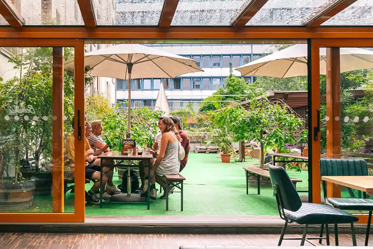 Urban Panda Beach Hostel JBR