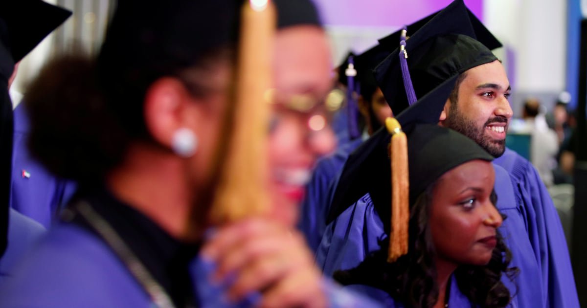 ارتفاع نسب القبول في جامعات الإمارات 15% وجامعة خليفة تدخل أفضل 150 جامعة عالميا
