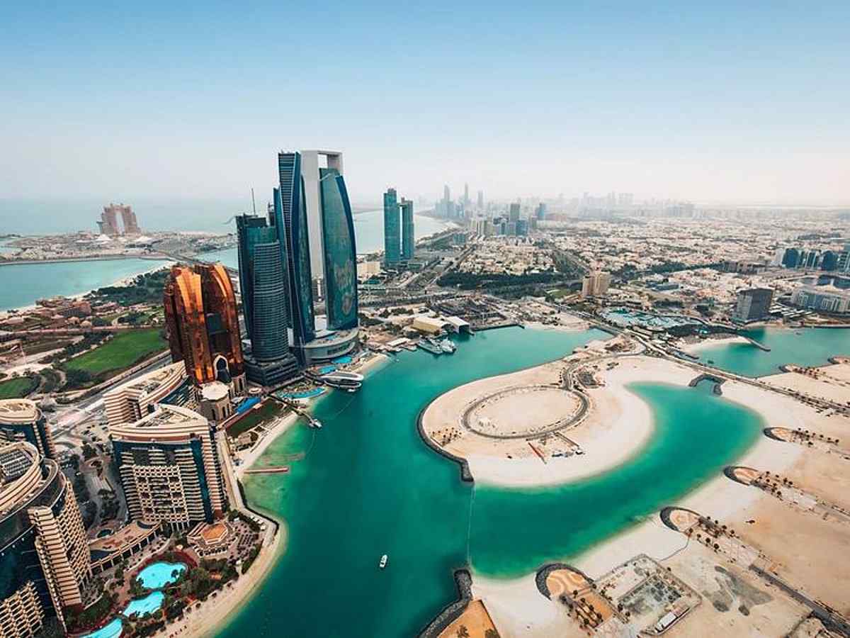 أبوظبي تصدر قواعد جديدة للشقق الفندقية للضيوف والمشغّلين